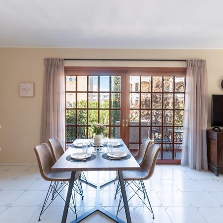 Aiolos Luxury Alimos Center Suite II Near The Sea 아테네 외부 사진